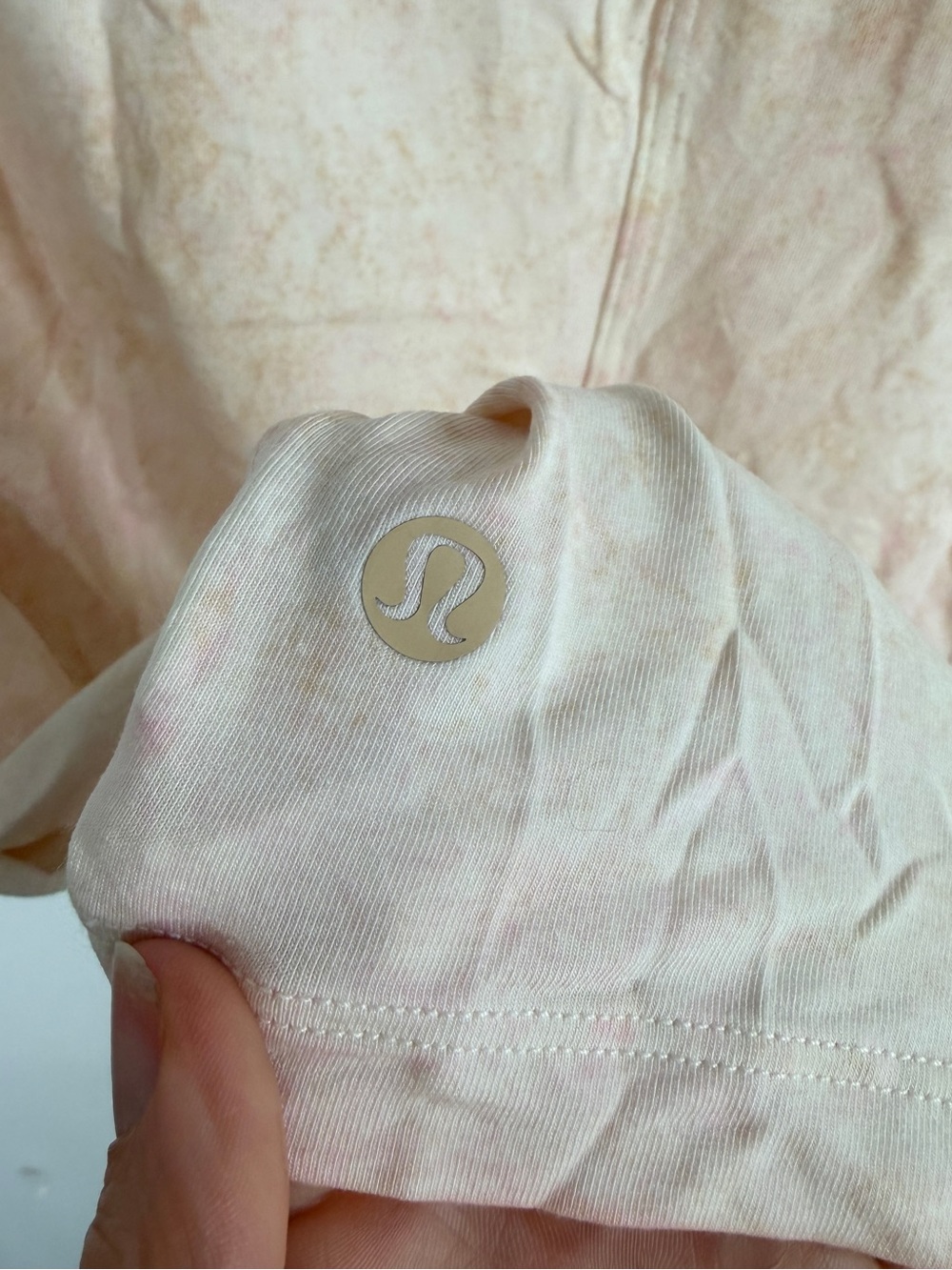 Lululemon All Yours Tank Top Vitasea Size 8 Citrus Strawberry Milkshake Wash - Picture 6 of 6